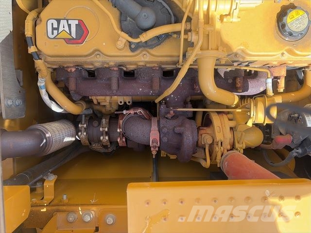 CAT 330 Crawler excavators