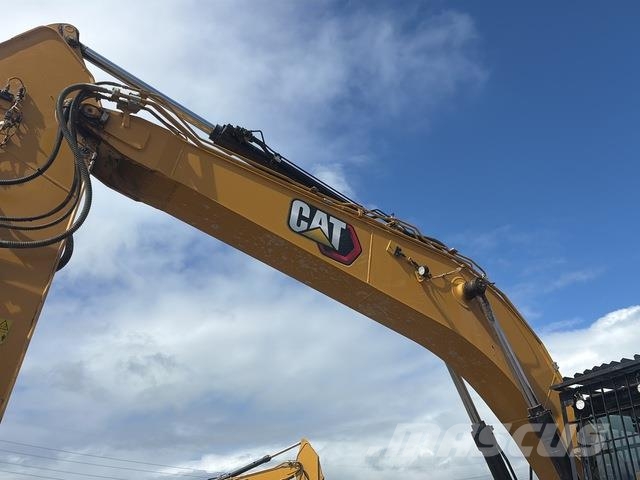 CAT 330 Crawler excavators
