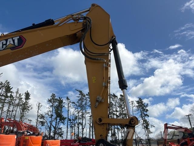 CAT 330 Crawler excavators