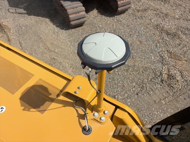 CAT 330 Crawler excavators