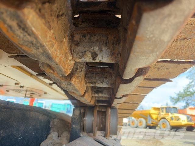 CAT 330 Crawler excavators