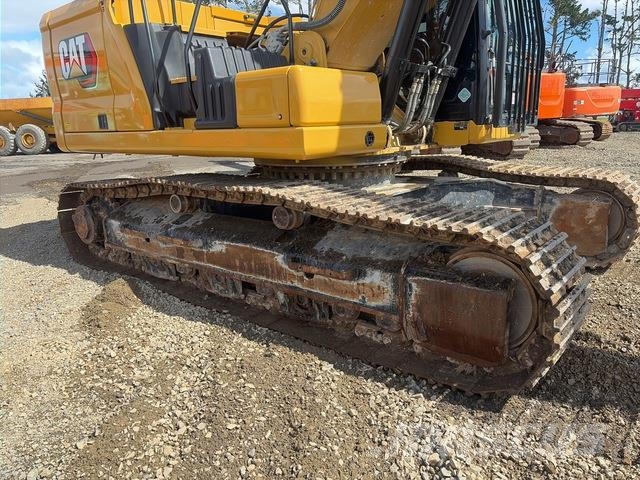 CAT 330 Crawler excavators