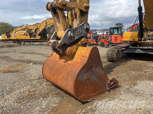 CAT 330 Crawler excavators