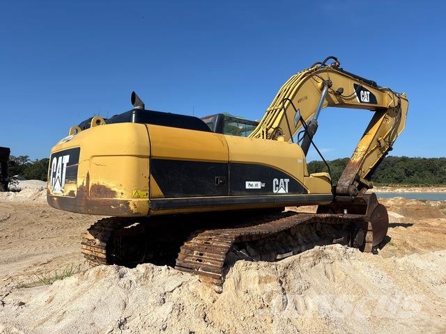 CAT 330D Lánctalpas kotrók