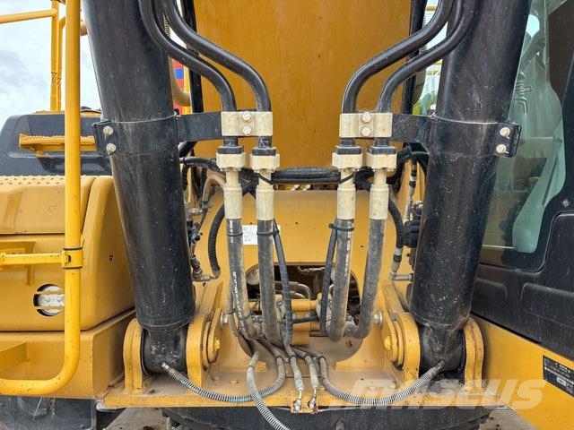 CAT 336 Crawler excavators