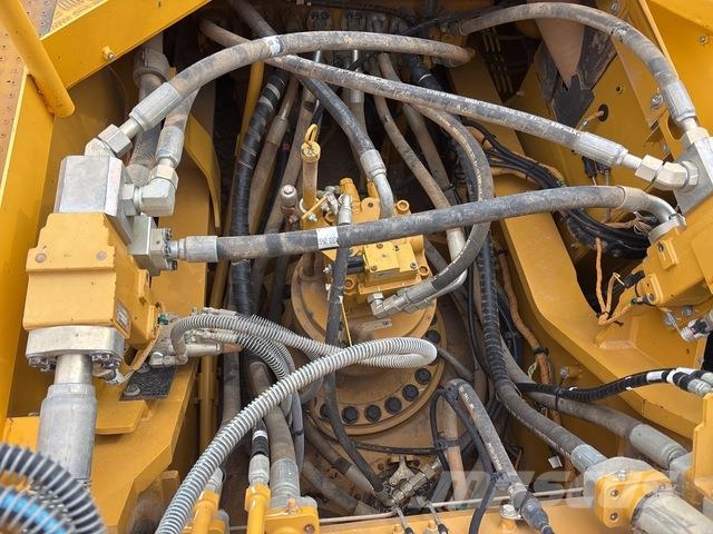 CAT 336 Crawler excavators