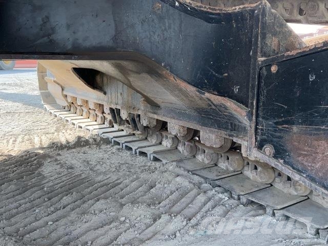 CAT 340D2L حفارات زحافة