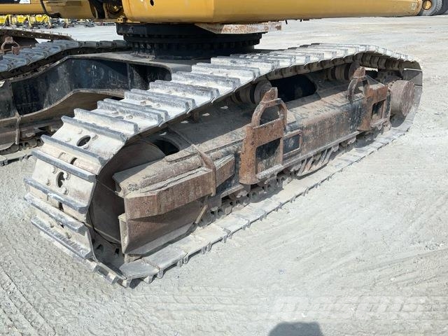 CAT 340D2L حفارات زحافة
