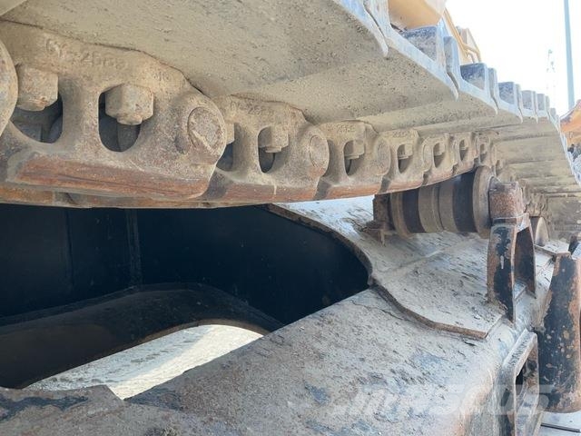 CAT 340D2L حفارات زحافة