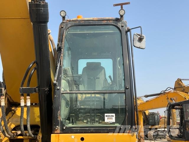 CAT 340D2L حفارات زحافة