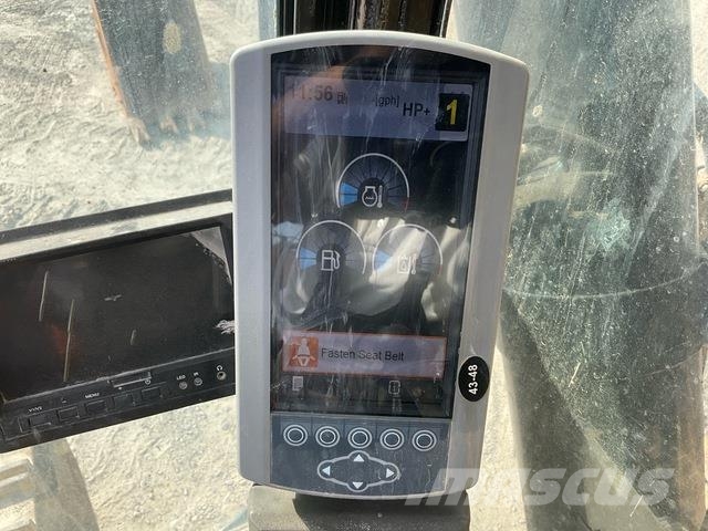 CAT 340D2L حفارات زحافة