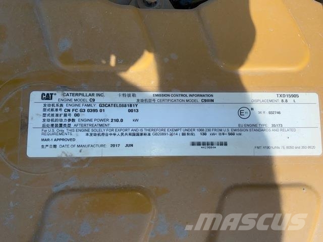 CAT 340D2L حفارات زحافة