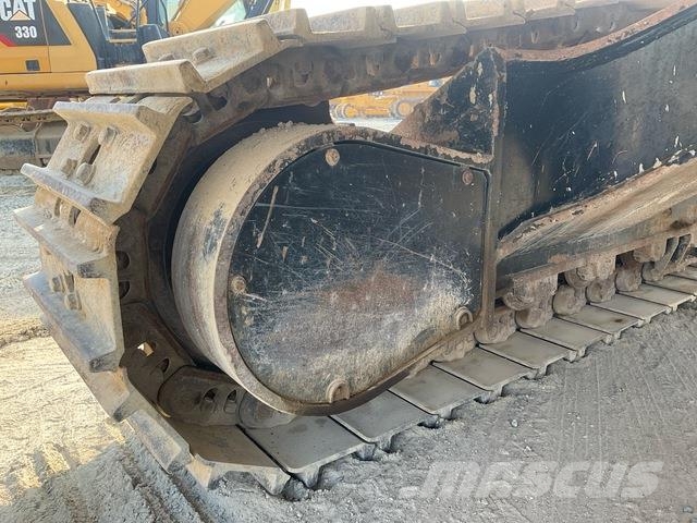 CAT 340D2L حفارات زحافة