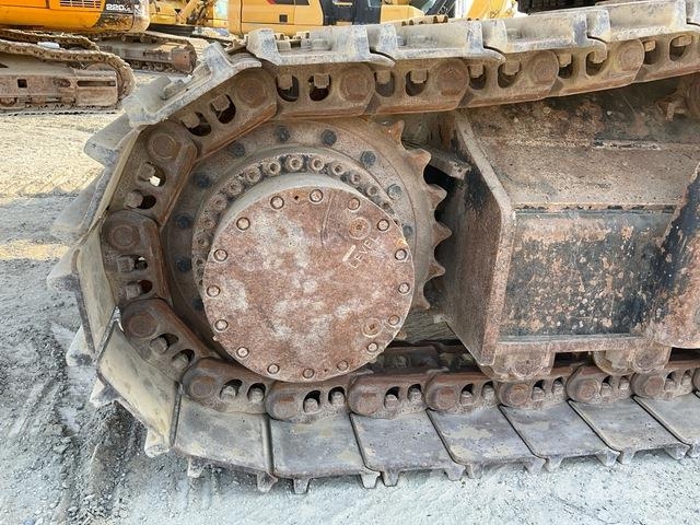 CAT 340D2L حفارات زحافة