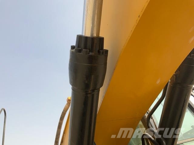 CAT 340D2L حفارات زحافة
