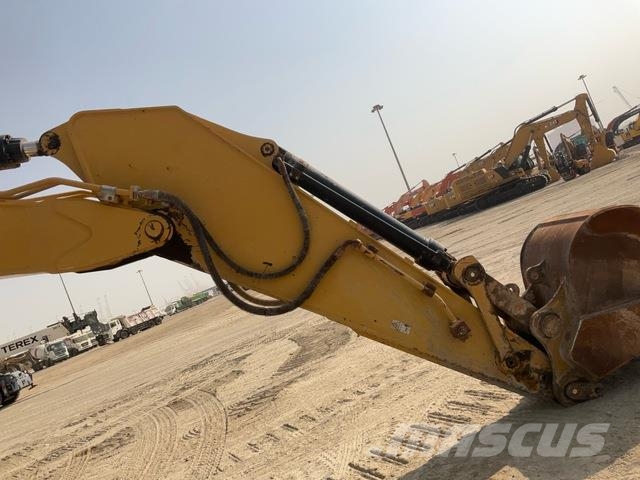 CAT 340D2L حفارات زحافة