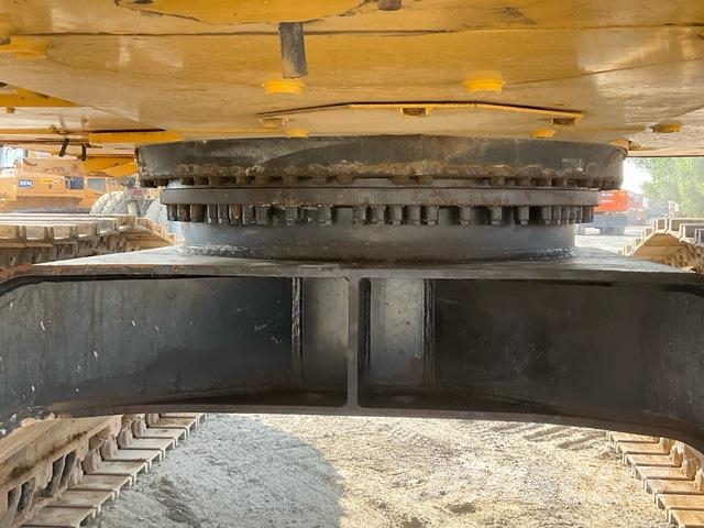 CAT 340D2L حفارات زحافة