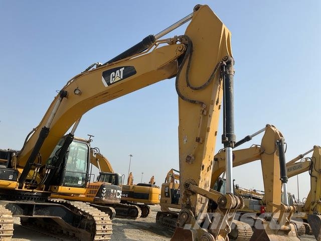 CAT 340D2L حفارات زحافة