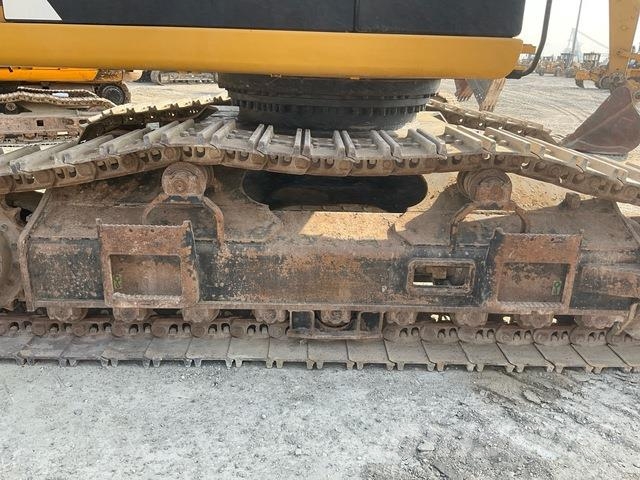 CAT 340D2L حفارات زحافة