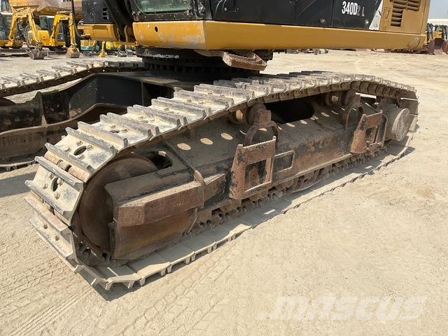 CAT 340D2L حفارات زحافة