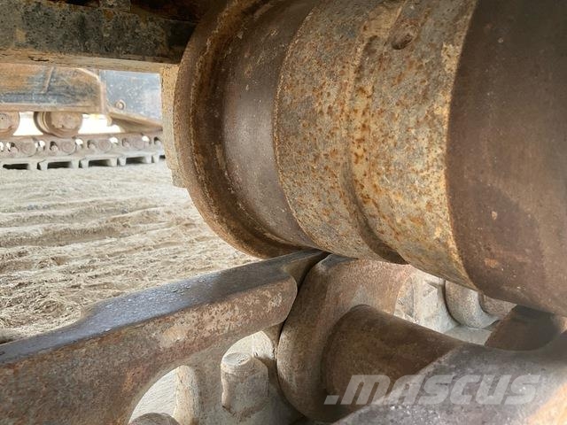 CAT 340D2L حفارات زحافة