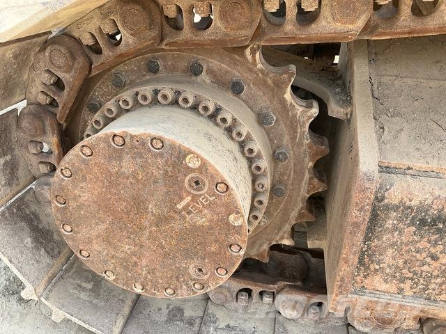 CAT 340D2L حفارات زحافة