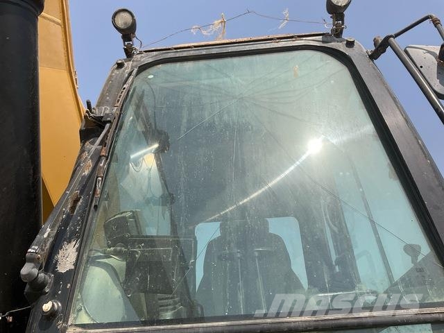 CAT 340D2L حفارات زحافة
