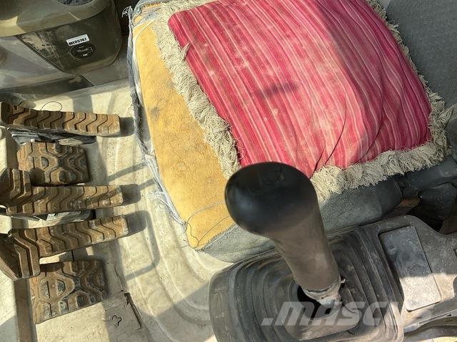 CAT 340D2L حفارات زحافة