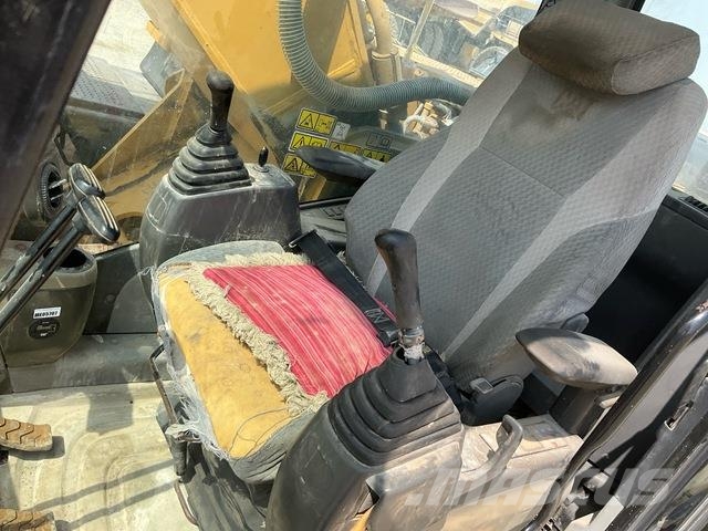 CAT 340D2L حفارات زحافة