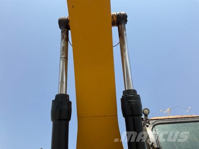 CAT 340D2L حفارات زحافة