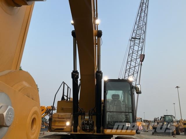 CAT 350 Lánctalpas kotrók