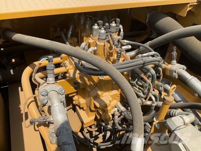 CAT 350 Lánctalpas kotrók