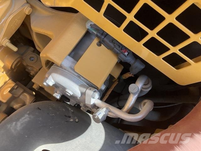 CAT 350 حفارات زحافة