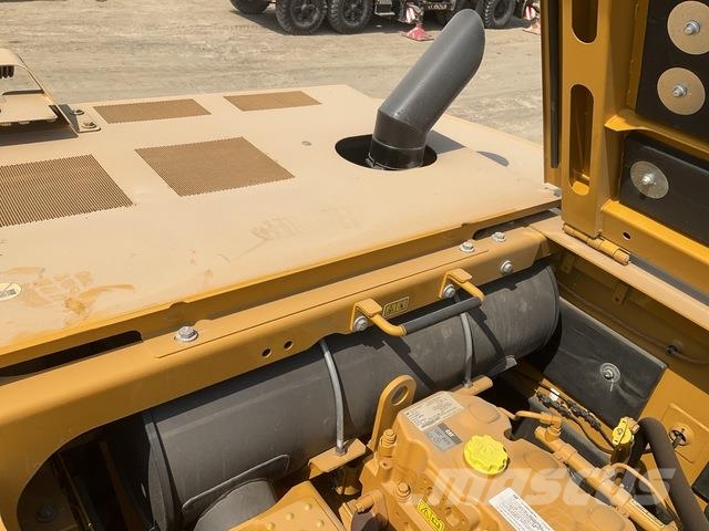 CAT 350 حفارات زحافة