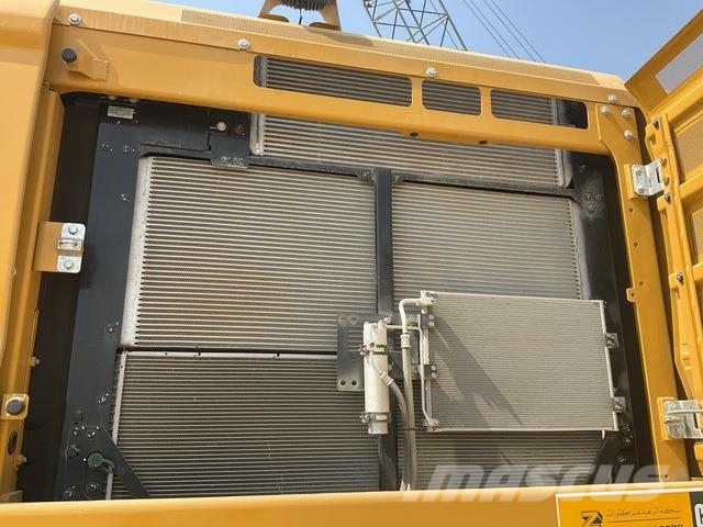CAT 350 حفارات زحافة