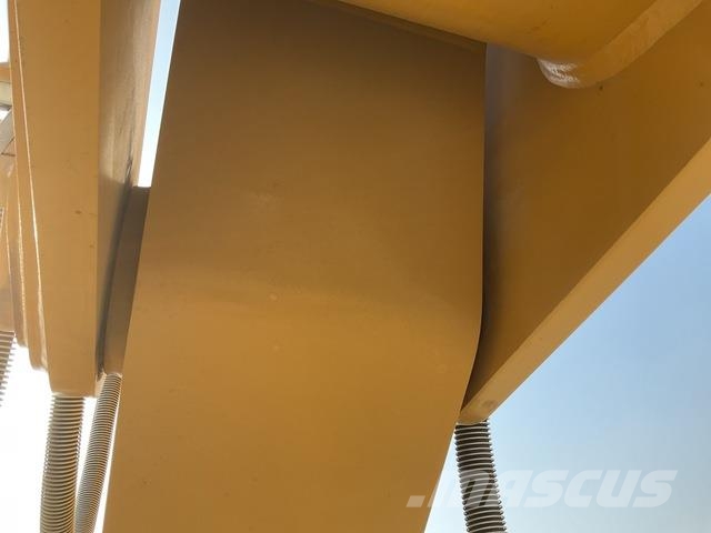 CAT 350 حفارات زحافة