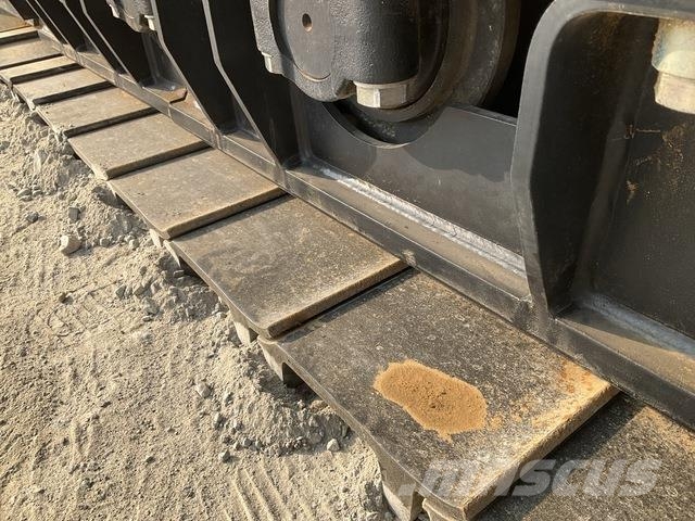 CAT 350 حفارات زحافة