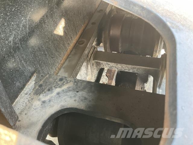 CAT 350 حفارات زحافة