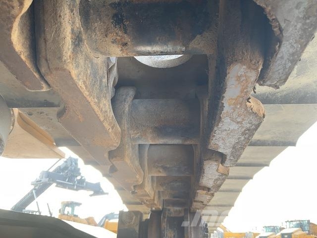 CAT 350 حفارات زحافة