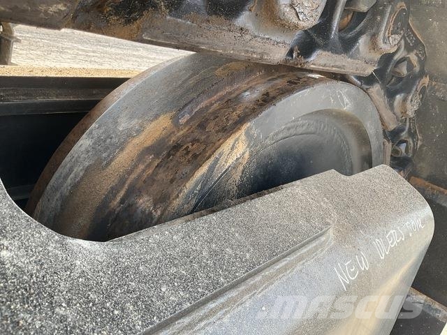 CAT 350 حفارات زحافة