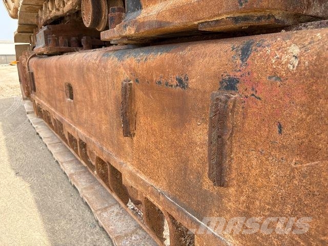 CAT 385B حفارات زحافة