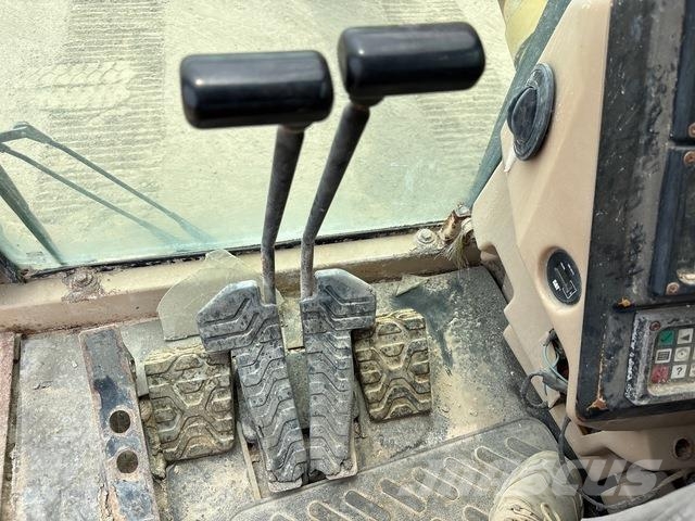 CAT 385B حفارات زحافة
