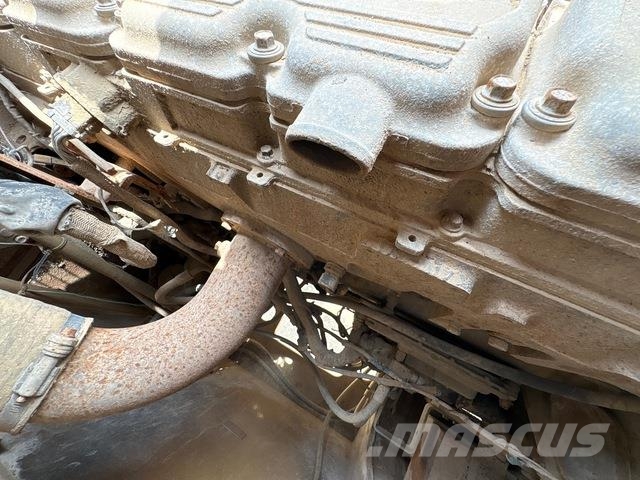 CAT 385B حفارات زحافة