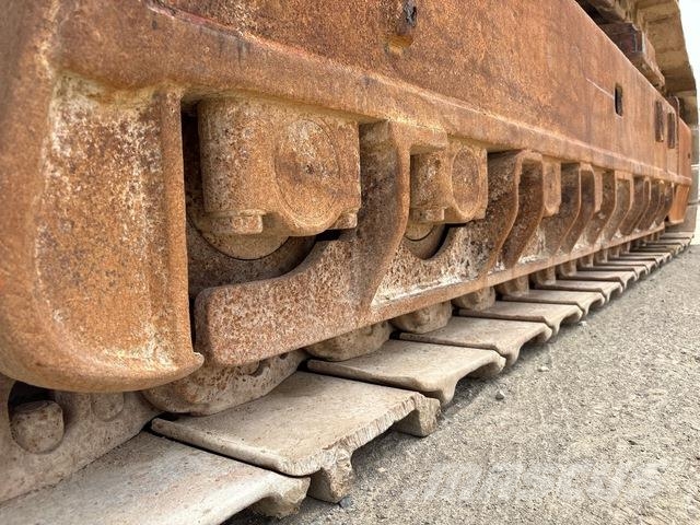 CAT 385B حفارات زحافة