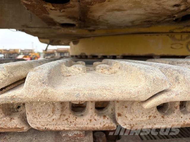 CAT 385B حفارات زحافة