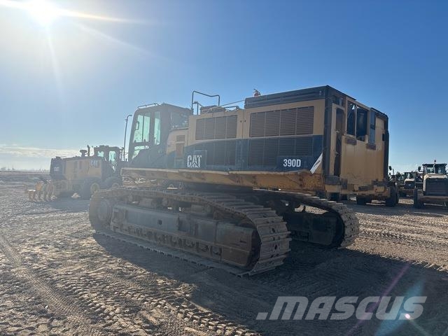 CAT 390D Gravemaskiner på larvebånd