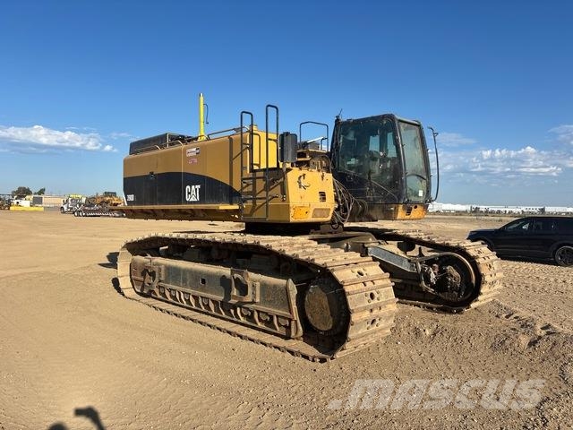 CAT 390D Gravemaskiner på larvebånd