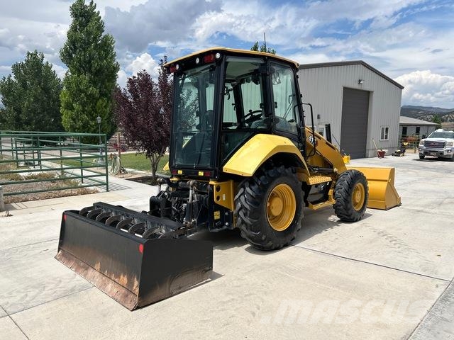 CAT 415IL لوادر وحفارات أمامية