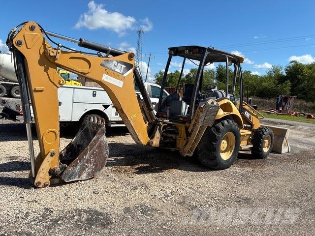 CAT 416E Ekskavatori-iekrāvēji