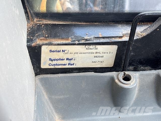 CAT 432E Rýpadlo-nakladače